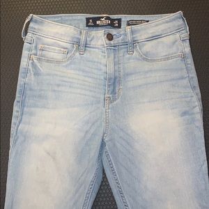 Light-Wash Hollister Skinny Jeans
